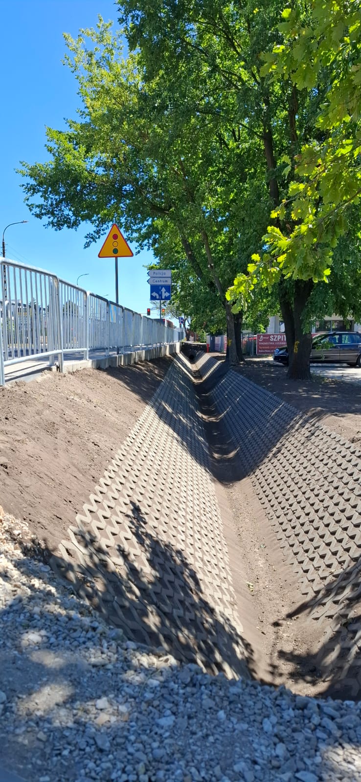 Zakończono przebudowę ul. Warszawskiej (DW nr 580)